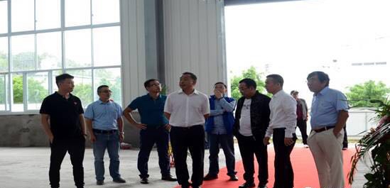涪陵区委书记及宗申产业集团董事局主席莅临ylzz总站线路检测中心参观指导(图4)